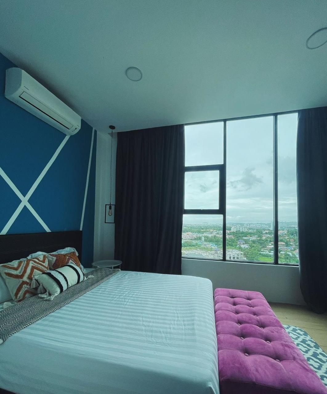 Pleasant Amenities, Itcc Manhattan Penampang